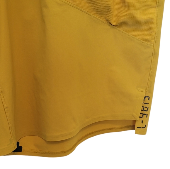 Lululemon Linerless Athletic Shorts - Picture 5 of 10